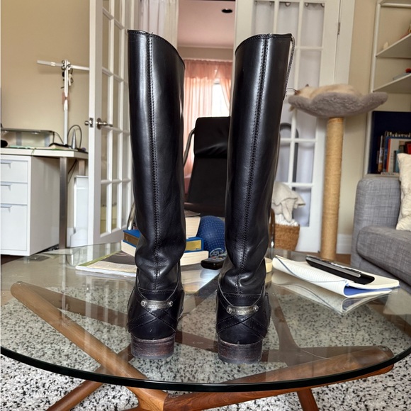 Frye Riding Boots 76976 - Picture 4 of 9